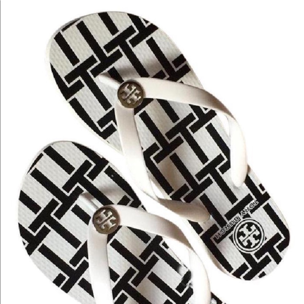 White/navy Tory Burch Flip Flops size 9